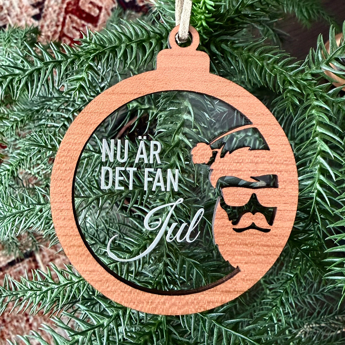Nick Julhänge - Nu är det fan jul