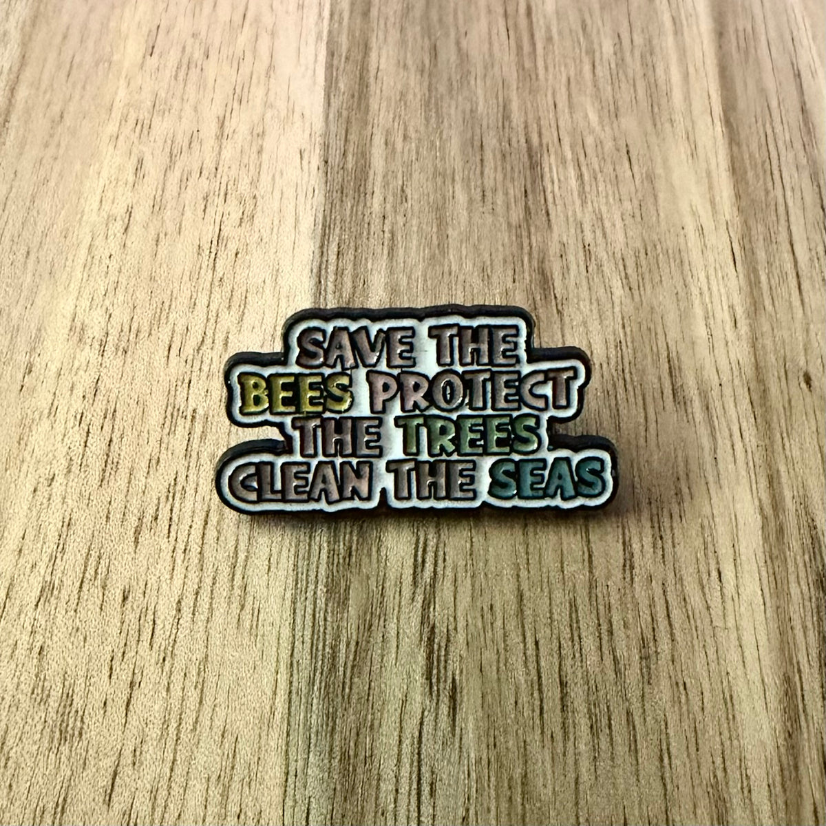 Save the bees - Pin