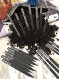 Set of 10 Nyssa blompinne plant stakes for supporting and organizing garden plants, ideal for flower beds and vegetable patches.
